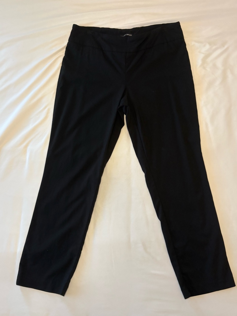 Hilary Radley Black Cropped Pull-On Stretch Pants‎